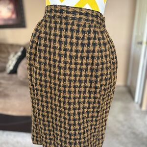 Vintage houndstooth wool skirt